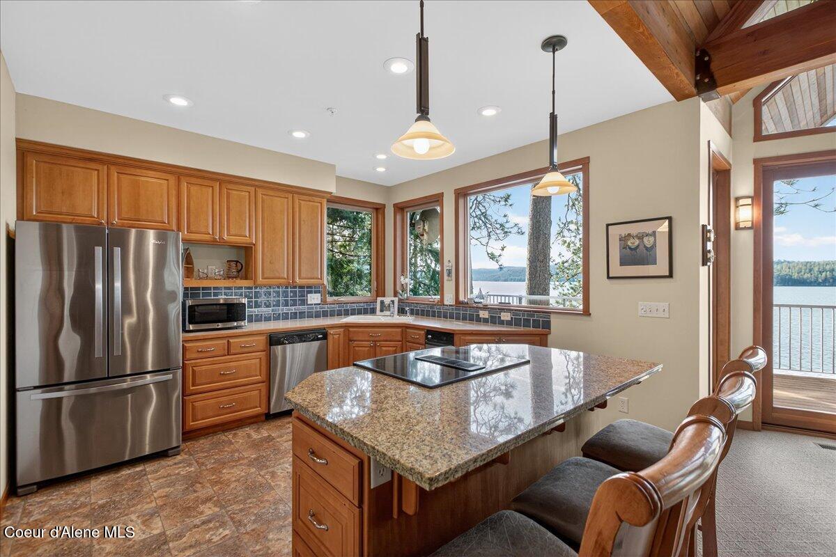 6832 West Half Cir Loop Worley, ID 83876 - Photo 19 of 68 19-Kitchen