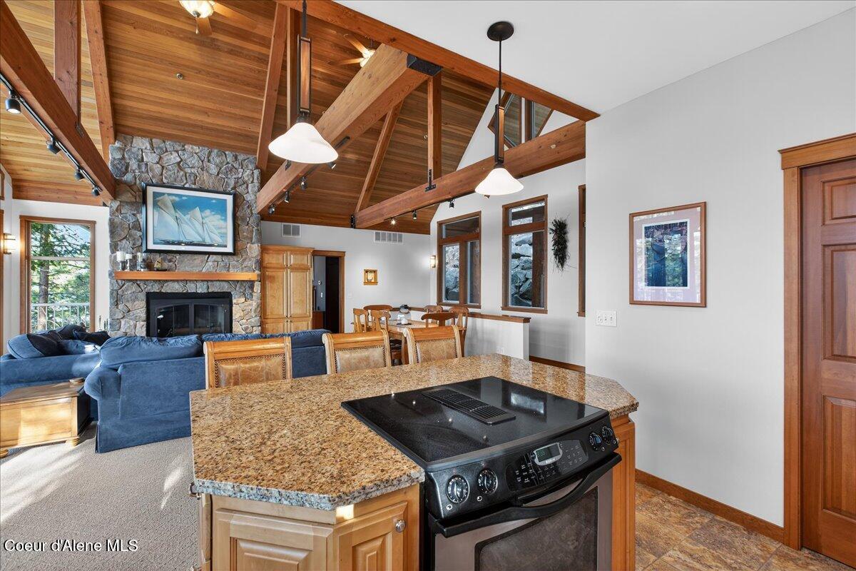 6832 West Half Cir Loop Worley, ID 83876 - Photo 22 of 68 22-Kitchen