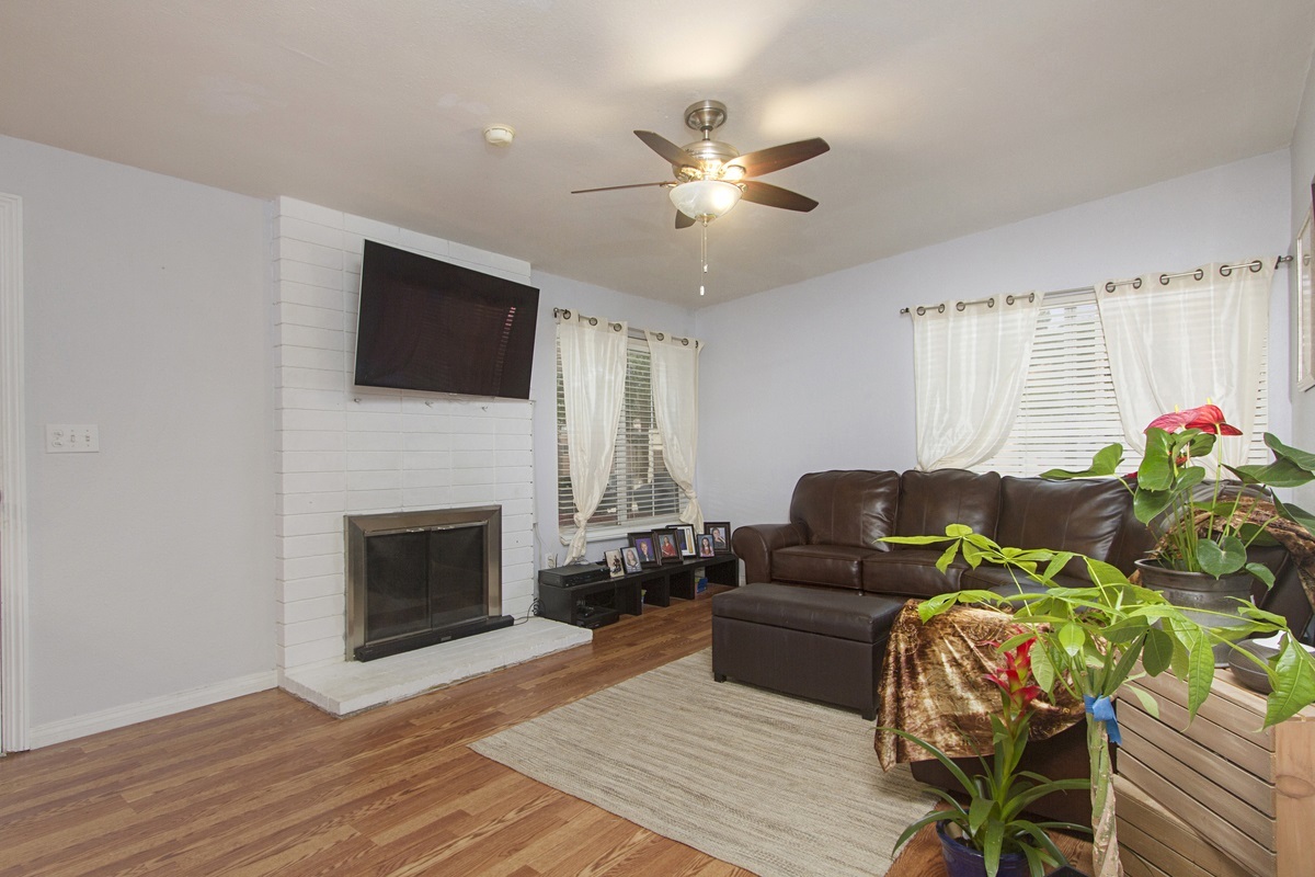 9228 Northcote Road Santee, CA 92071 - Photo 7 of 23 Gallery Image 7