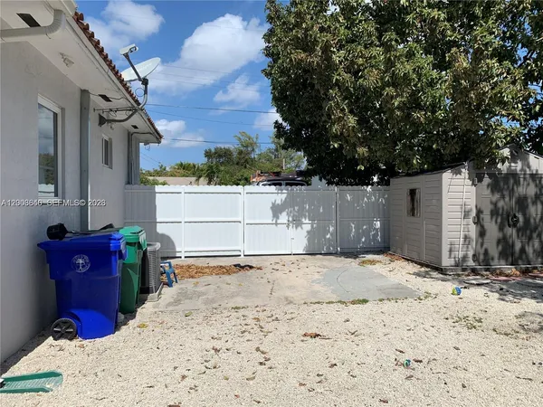 $3,200 | 1380 Southwest 11th Street, Unit 1, Miami, FL 33135