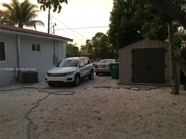 $3,200 | 1380 Southwest 11th Street, Unit 1, Miami, FL 33135