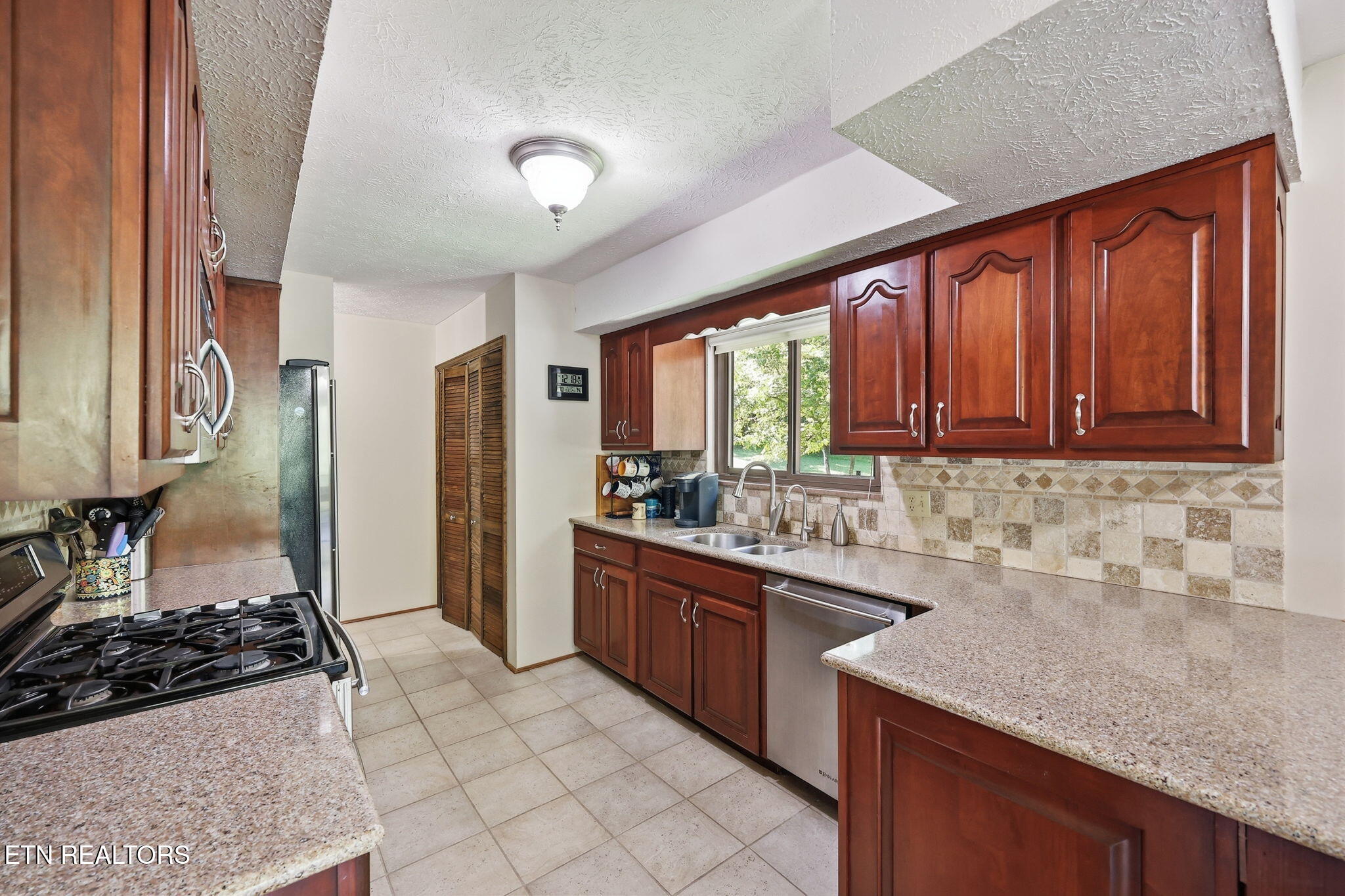 973 Ridge Circle Road Andersonville, TN 37705 - Photo 9 of 60 9-web-or-mls-009_973RidgeCircle