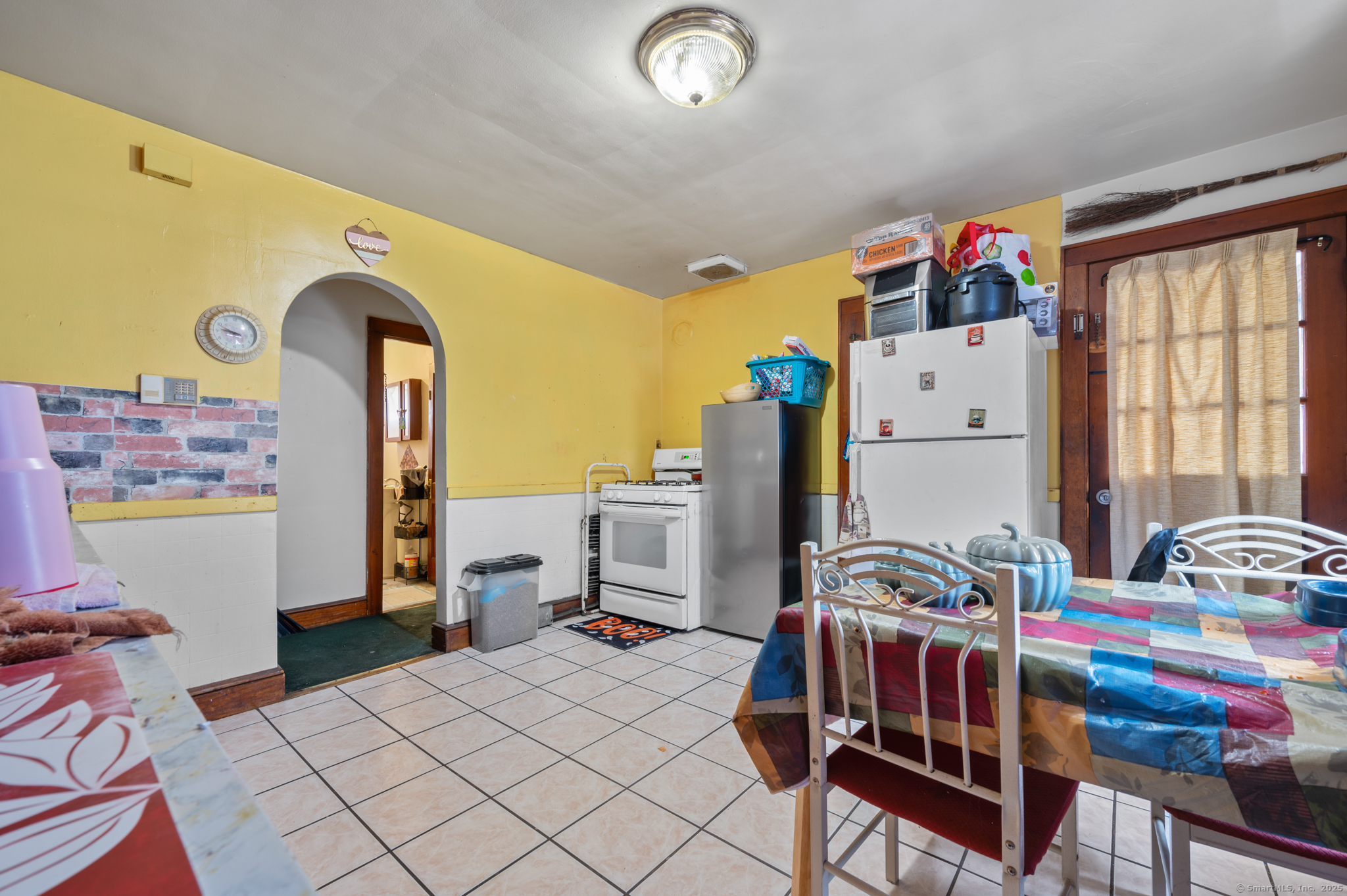 151 Highland Avenue Waterbury, CT 06708 - Photo 14 of 40