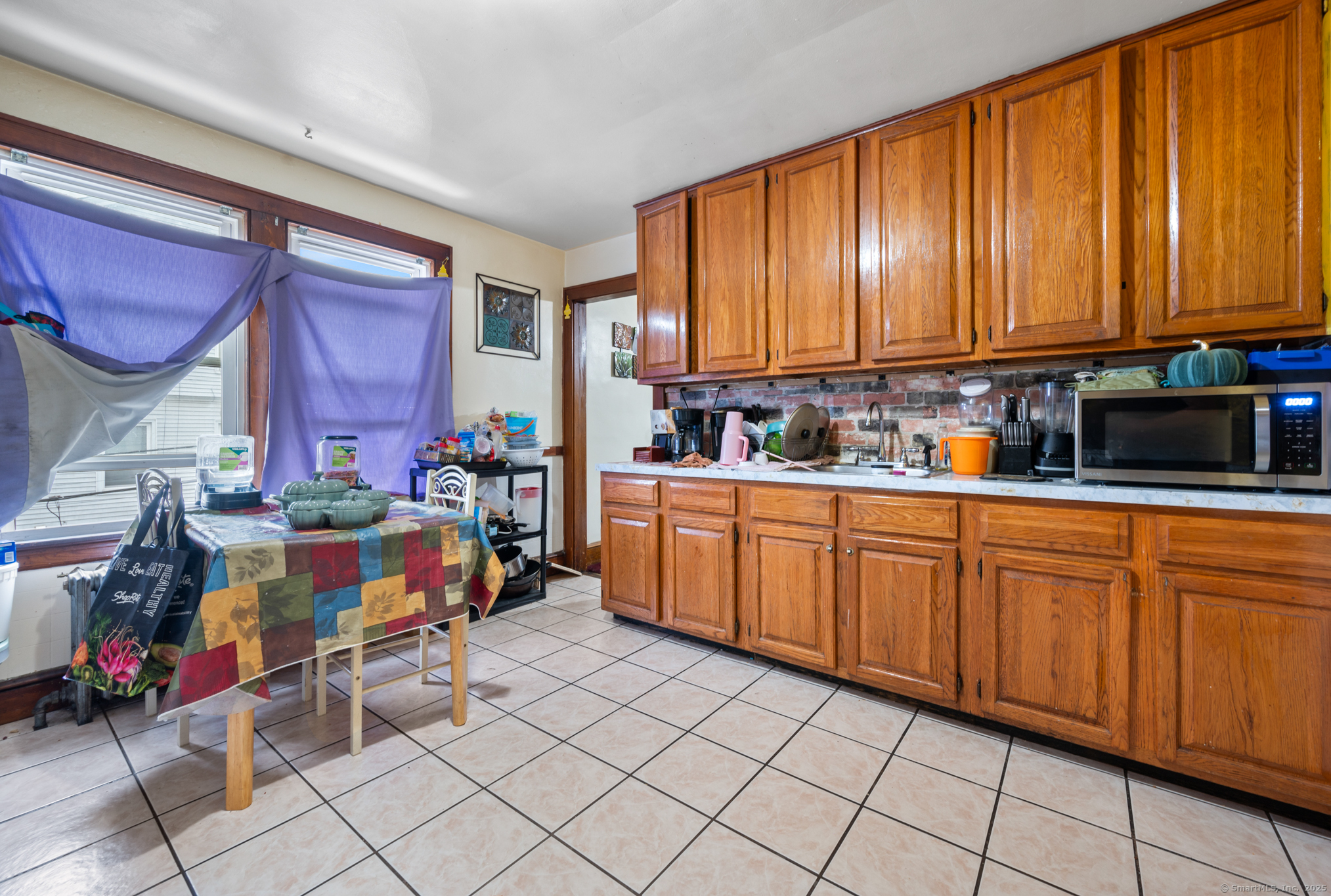 151 Highland Avenue Waterbury, CT 06708 - Photo 23 of 40