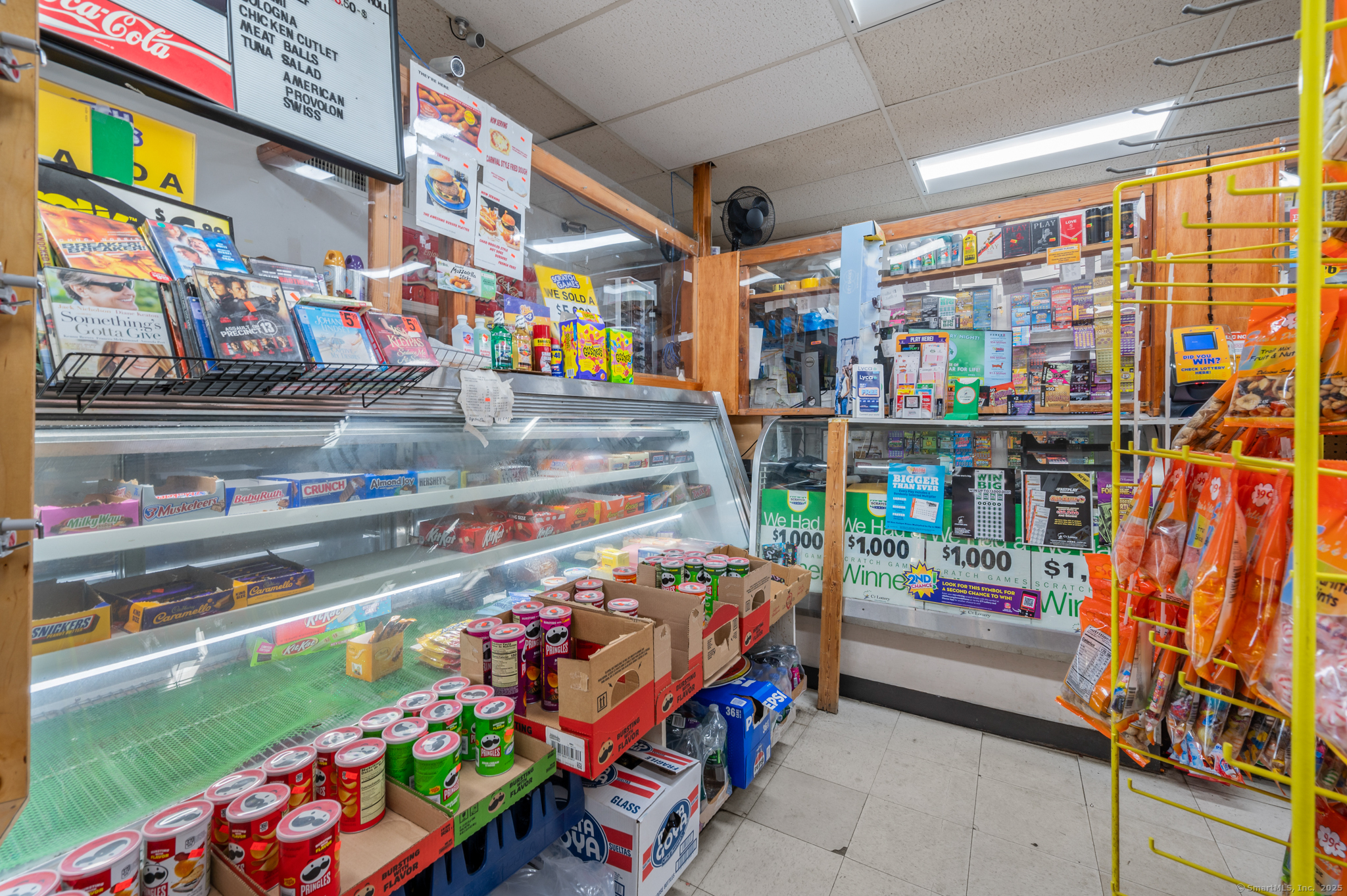 151 Highland Avenue Waterbury, CT 06708 - Photo 5 of 40