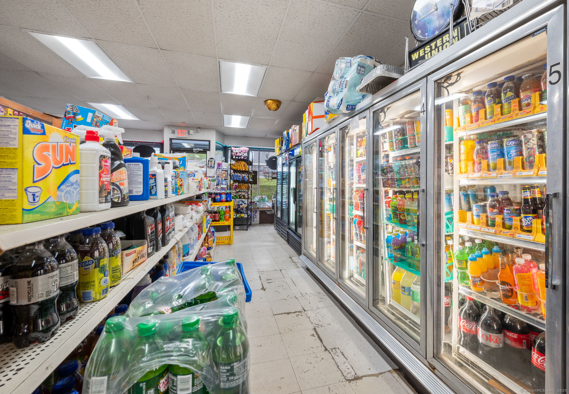 151 Highland Avenue Waterbury, CT 06708 - Photo 6 of 40