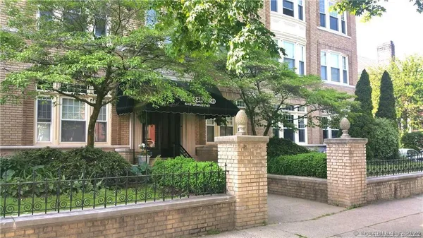 $2,300 | 548 Orange Street, Unit 304, New Haven, CT 06511