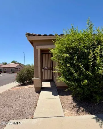 $2,300 | 6450 South Nash Way, Chandler, AZ 85249