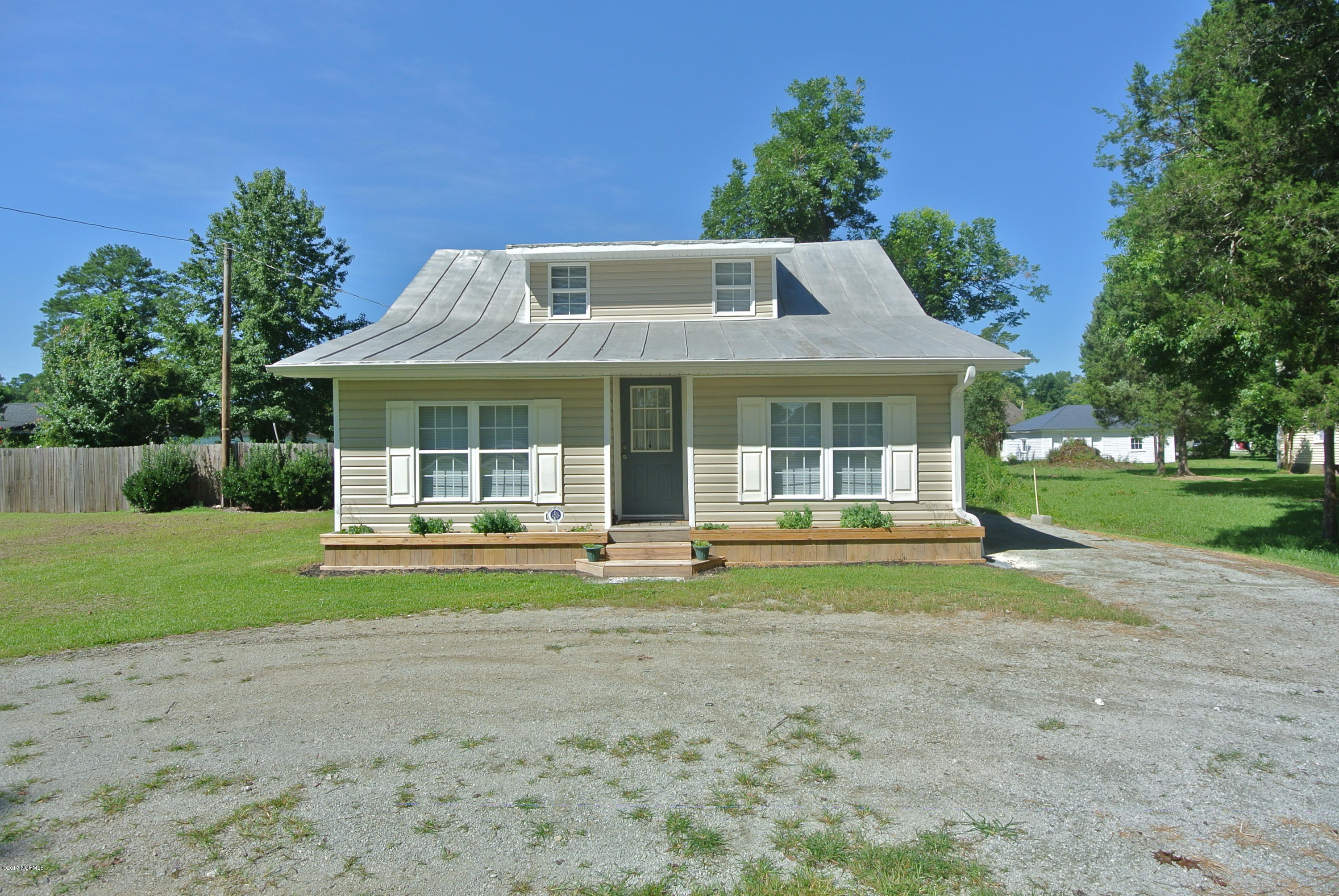 2403 Old Cherry Point Road New Bern, NC 28560 - Photo 2 of 30 DSC_4696