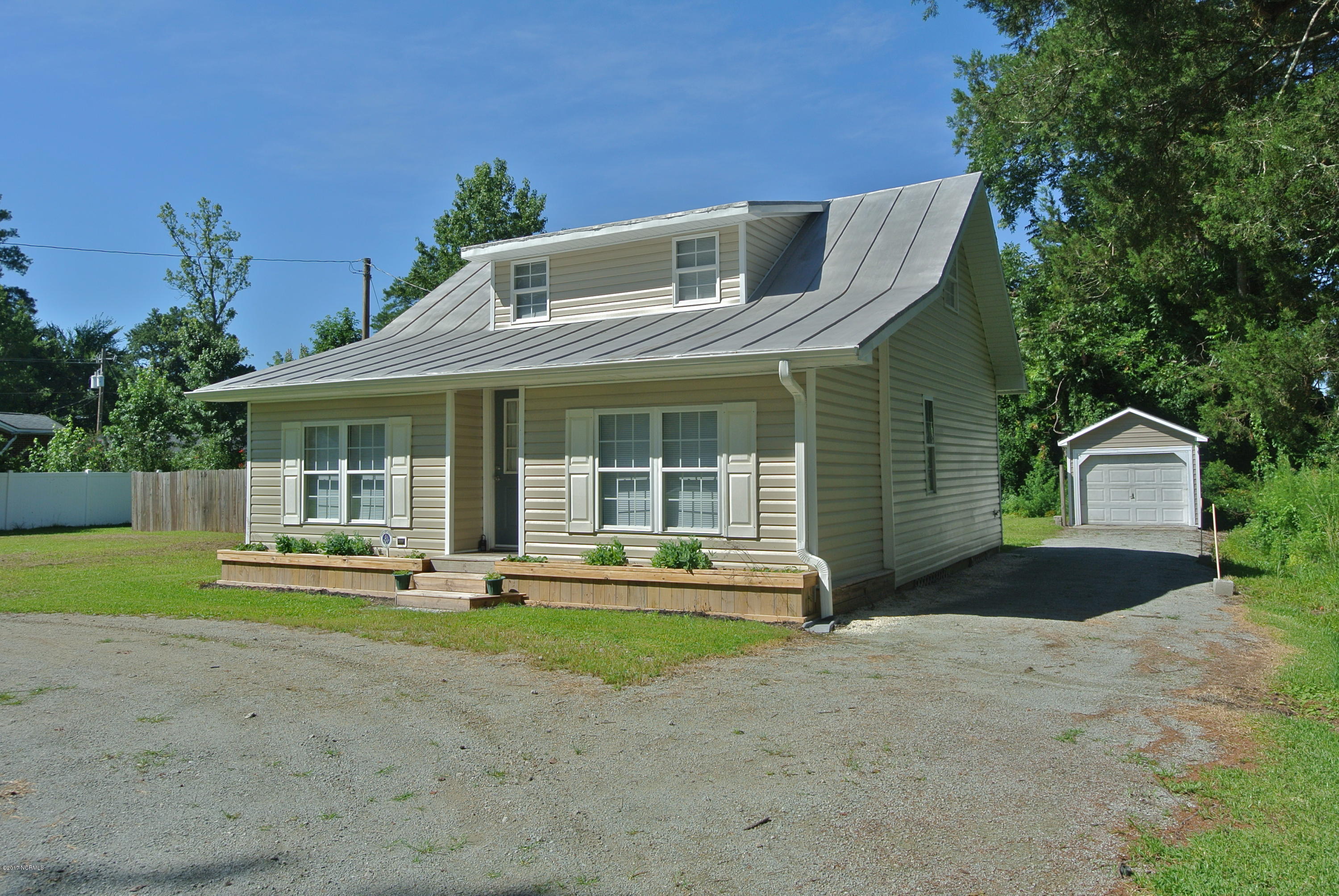 2403 Old Cherry Point Road New Bern, NC 28560 - Photo 3 of 30 DSC_4638
