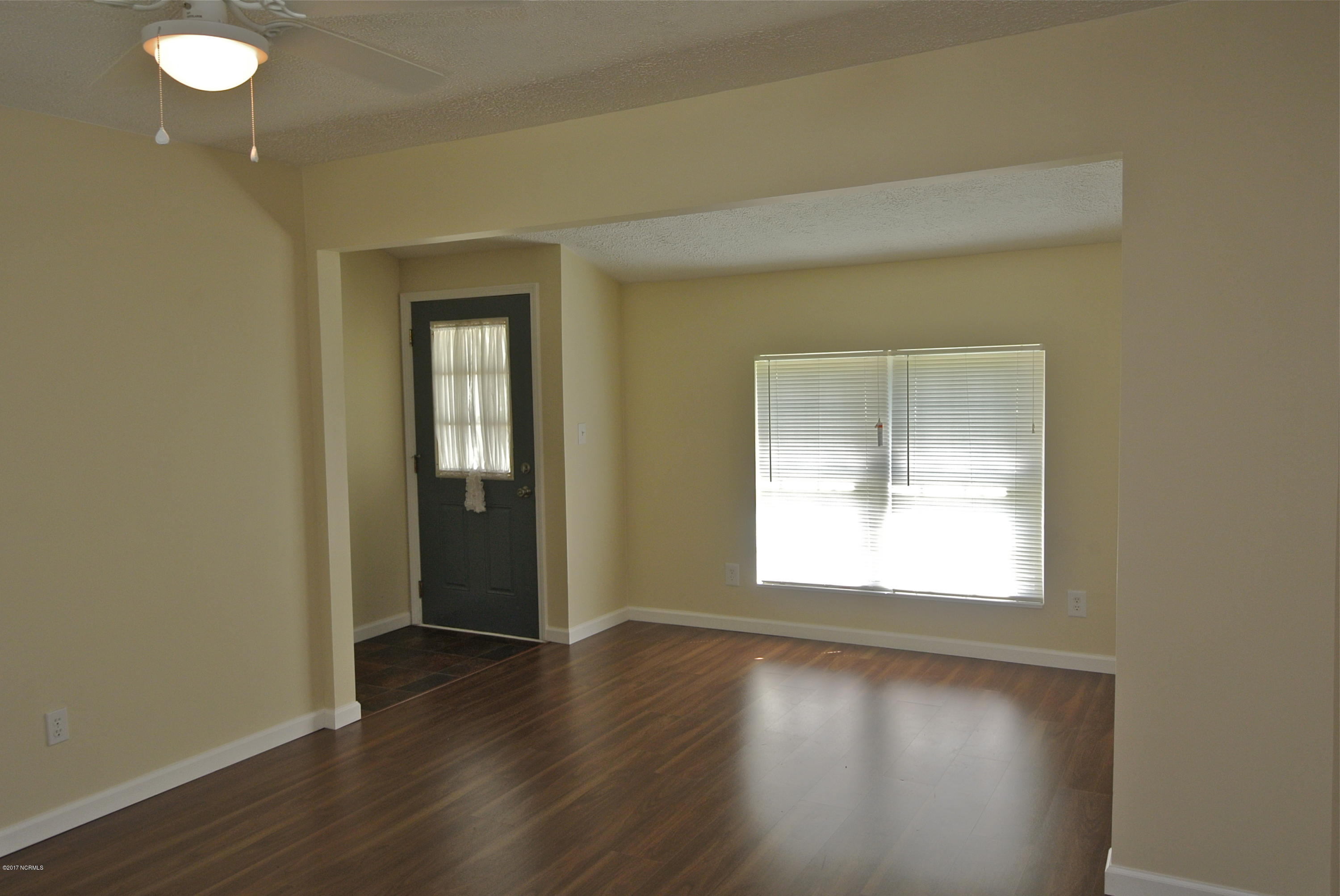 2403 Old Cherry Point Road New Bern, NC 28560 - Photo 5 of 30 DSC_4640