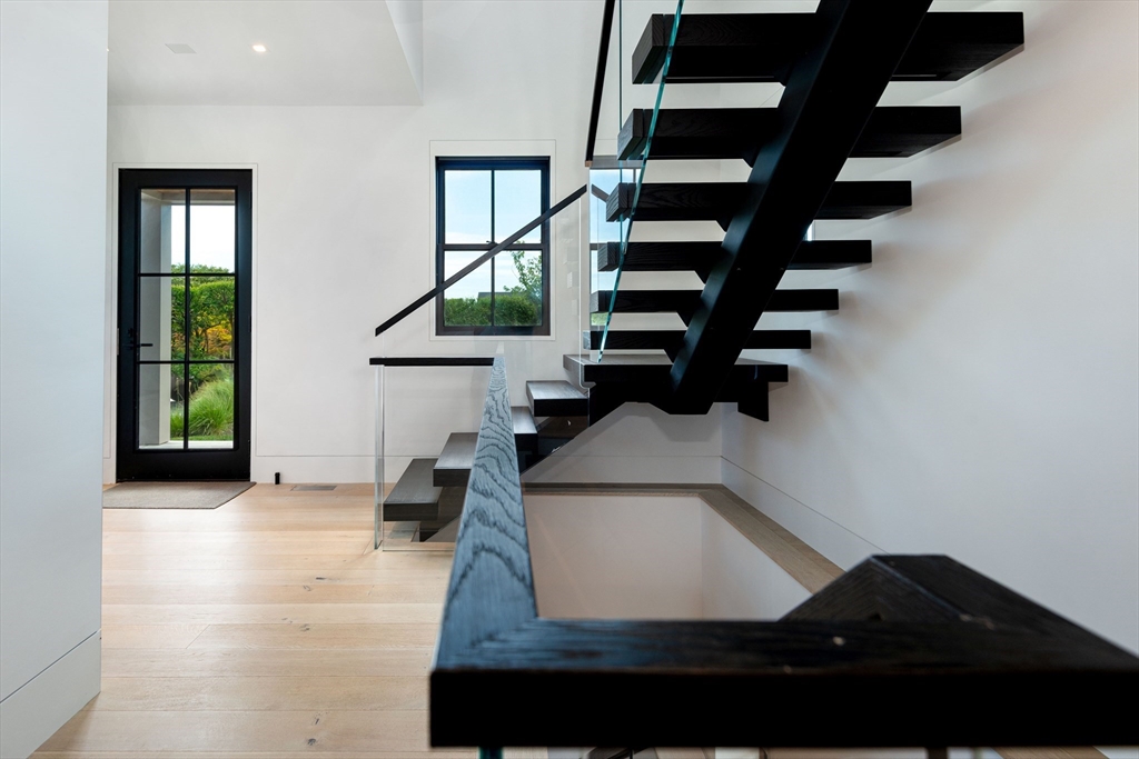 30 Devon Street, Unit LITTLE DIP Nantucket, MA 02554 - Photo 6 of 17