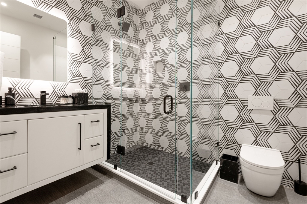 30 Devon Street, Unit LITTLE DIP Nantucket, MA 02554 - Photo 9 of 17