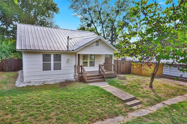 $169,000 | 1005 North Neal Street, Commerce, TX 75428
