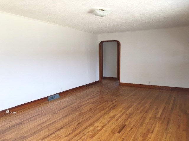 1833 Austinville Road Max Meadows, VA 24360 - Photo 10 of 46 Gallery Image 10