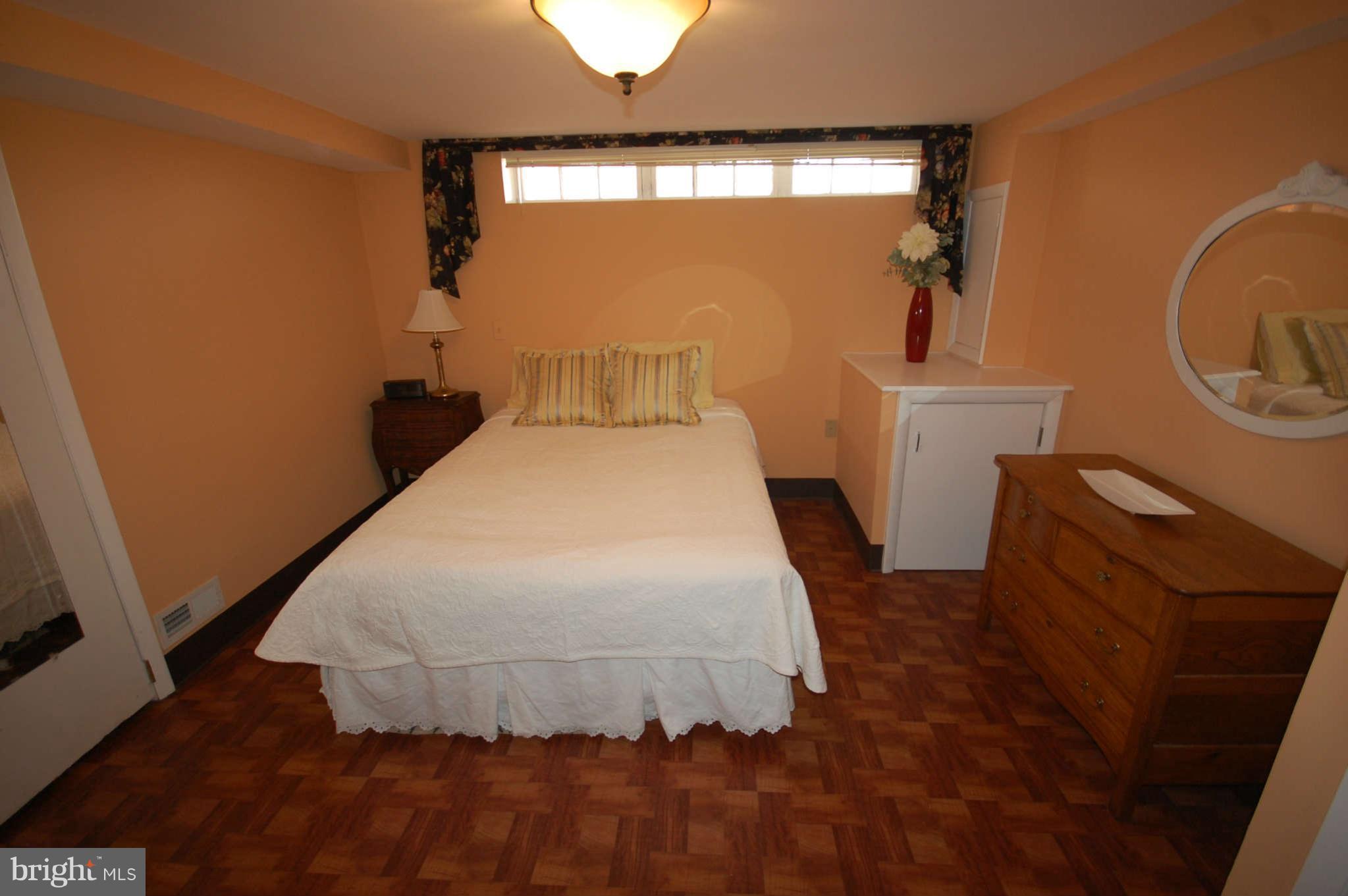 3112 Shelburne Road Baltimore, MD 21208 - Photo 23 of 27 Bedroom