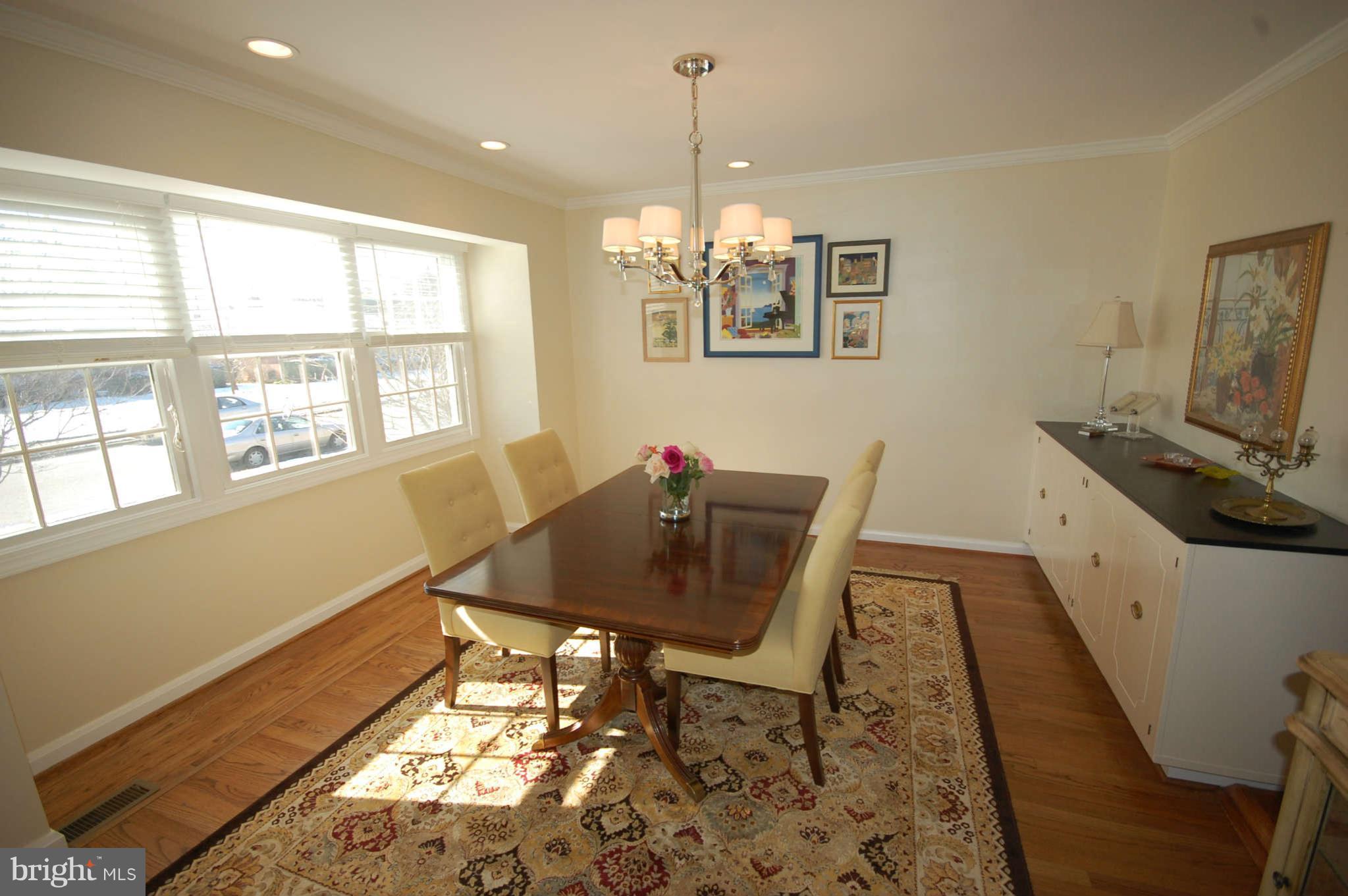 3112 Shelburne Road Baltimore, MD 21208 - Photo 5 of 27 Dining Room