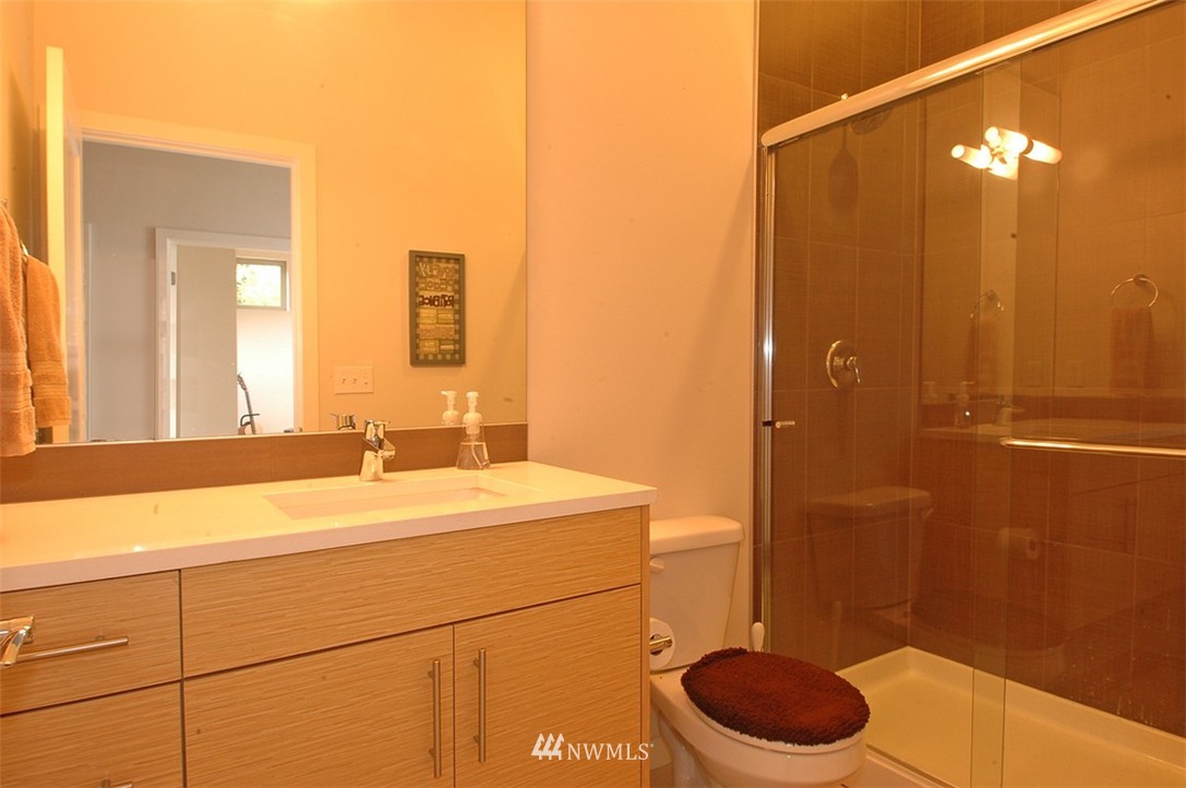 4109 Northeast 6th Place Renton, WA 98059 - Photo 13 of 20