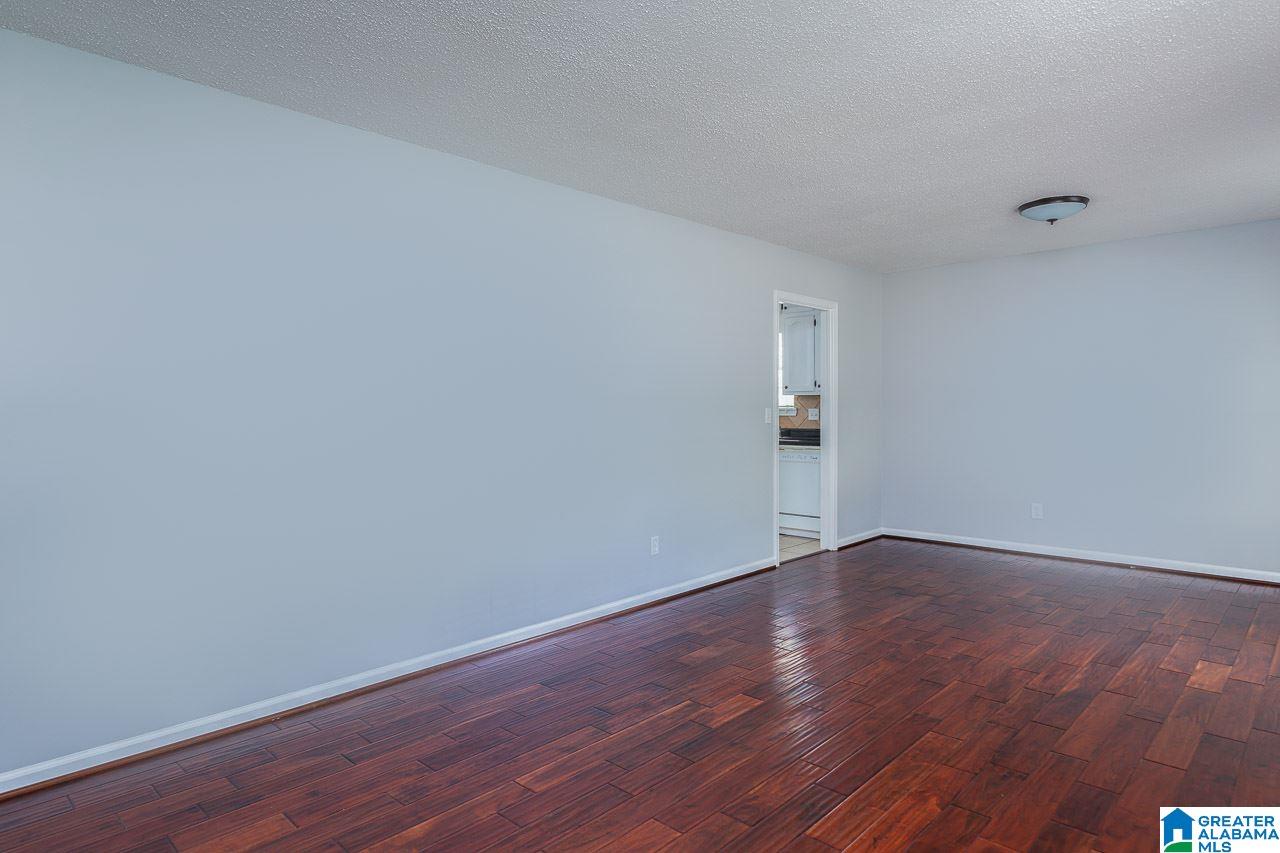 1045 Blue Ridge Boulevard Birmingham, AL 35226 - Photo 7 of 36