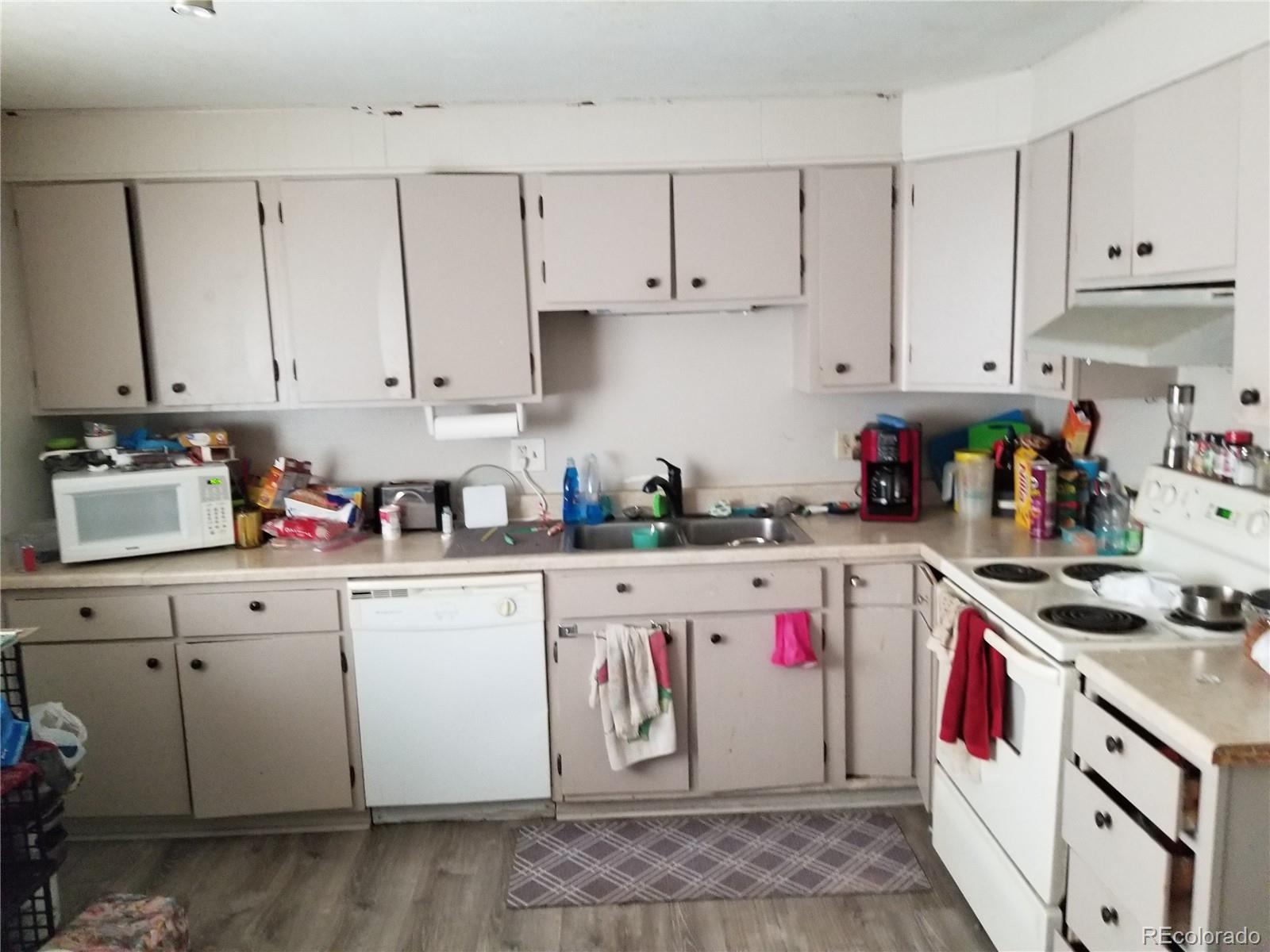 12822 Wide Acres Road Golden, CO 80401 - Photo 3 of 22 Gallery Image 3