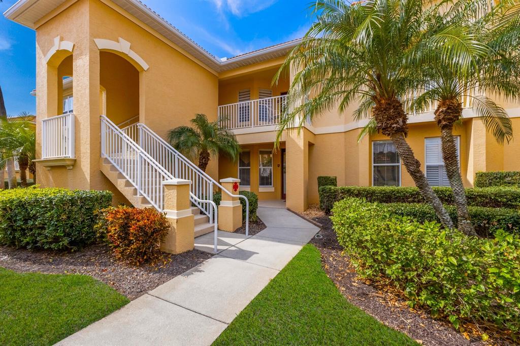 8414 Wethersfield Run, Unit 102 Lakewood Ranch, FL 34202 - Photo 2 of 48