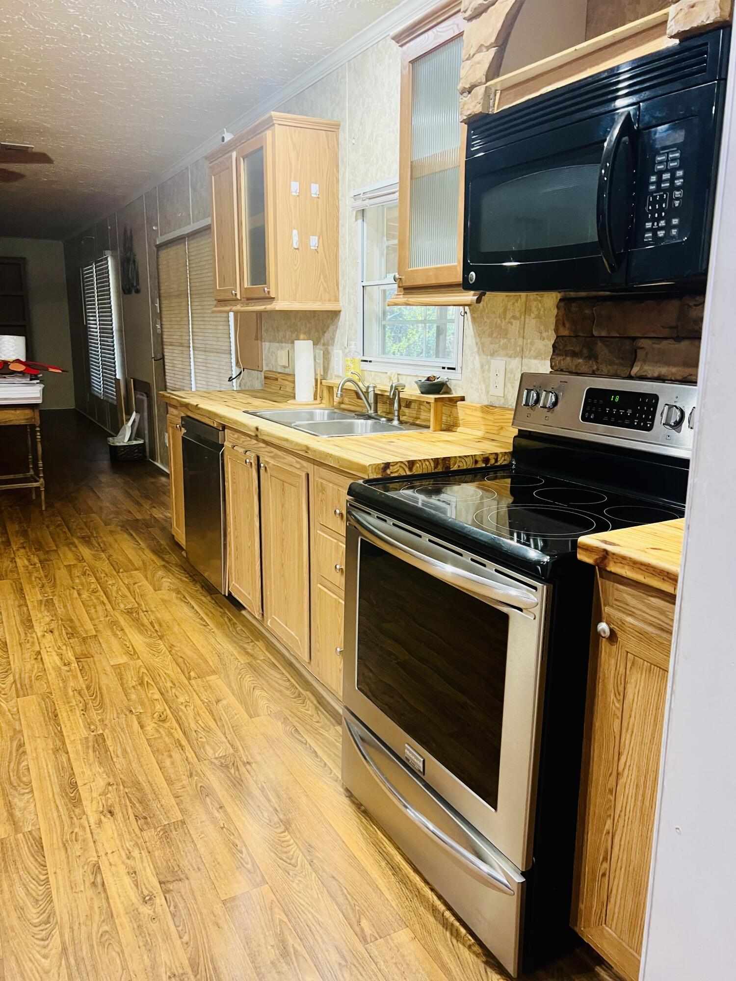 1343 Winding Creek Road Walterboro, SC 29488 - Photo 11 of 42 IMG_0211