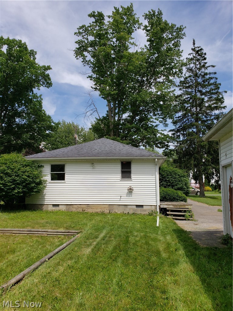 2508 Hubbard Road Madison, OH 44057 - Photo 3 of 30