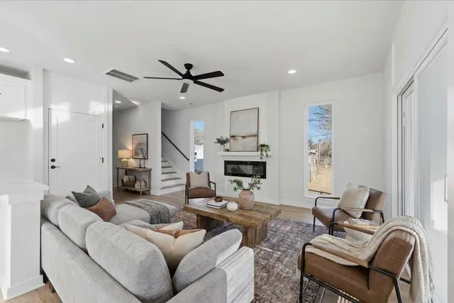 $489,000 | 209 Springdale Avenue, Greer, SC 29650