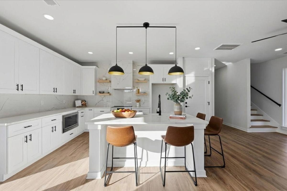 209 Springdale Avenue Greer, SC 29650 - Photo 7 of 35