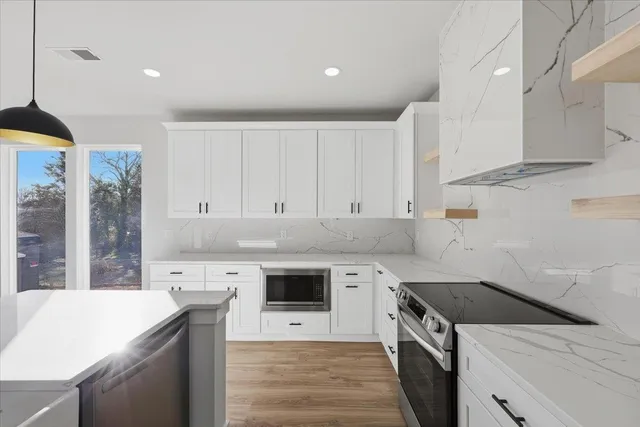 $489,000 | 209 Springdale Avenue, Greer, SC 29650