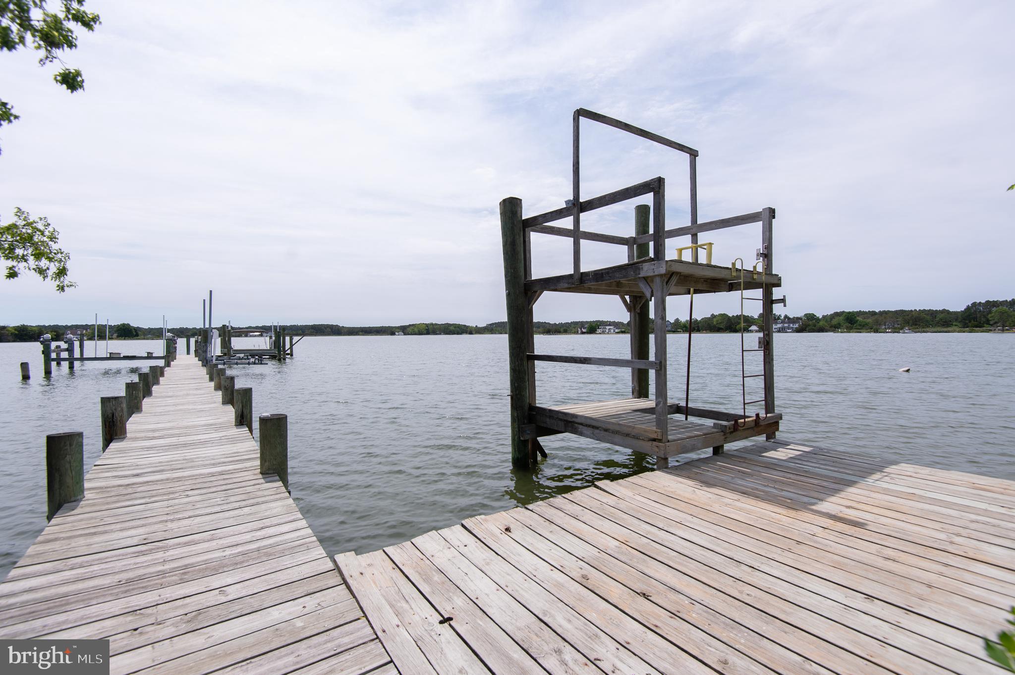 5023 Russell Road Woolford, MD 21677 - Photo 22 of 32 Pier w/ lookout platform