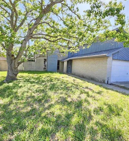 $1,700 | 5529 Crossgate S Drive, Corpus Christi, TX 78413