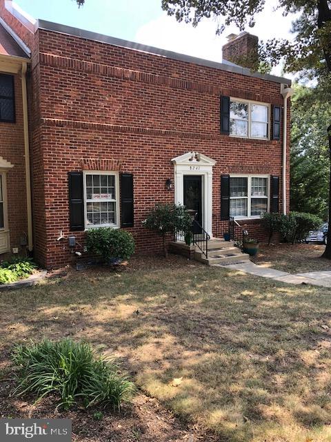 8247 Carrleigh Parkway Springfield, VA 22152 - Photo 2 of 87 8247 Carrleigh Parkway