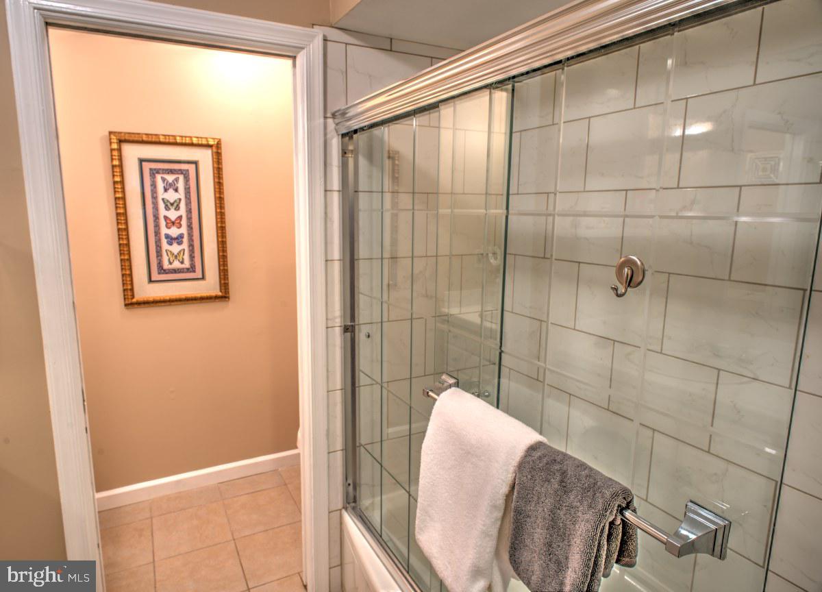 8247 Carrleigh Parkway Springfield, VA 22152 - Photo 43 of 87 Owners Bath