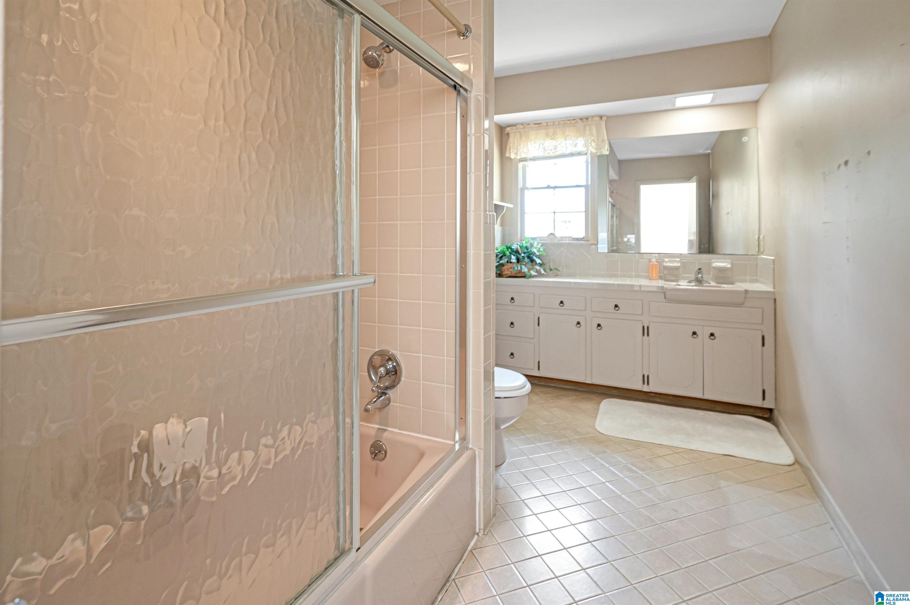 2469 Shades Crest Road Birmingham, AL 35216 - Photo 28 of 70