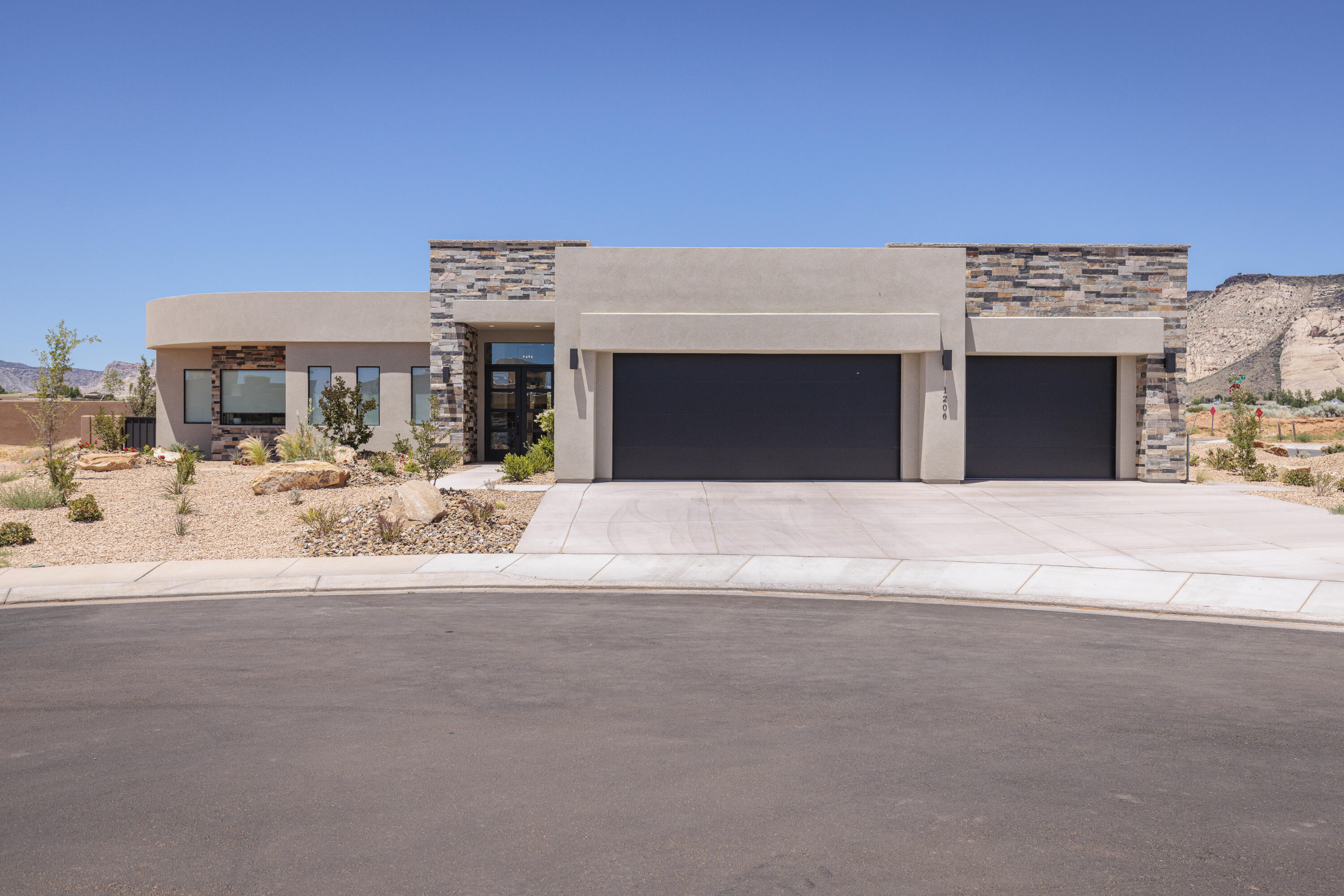 1206 West Doonbeg Drive St. George, UT 84770 - Photo 1 of 37 1206DoonbegCt-4