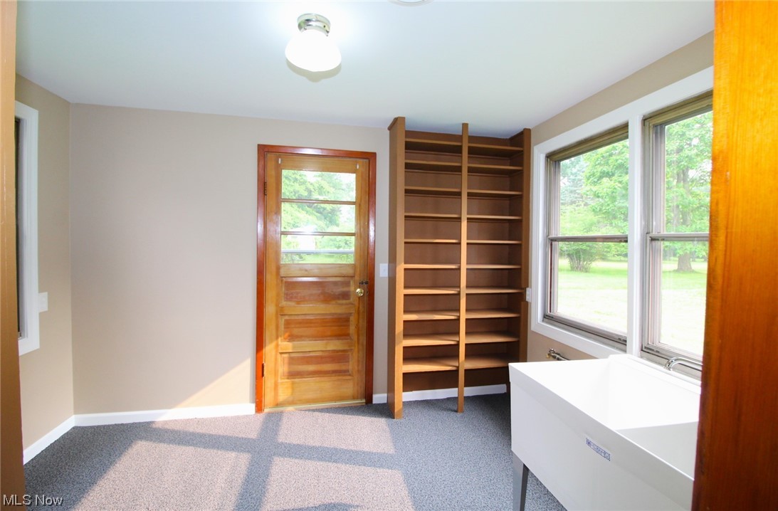 10210 Stone Road Cleveland, OH 44125 - Photo 16 of 35