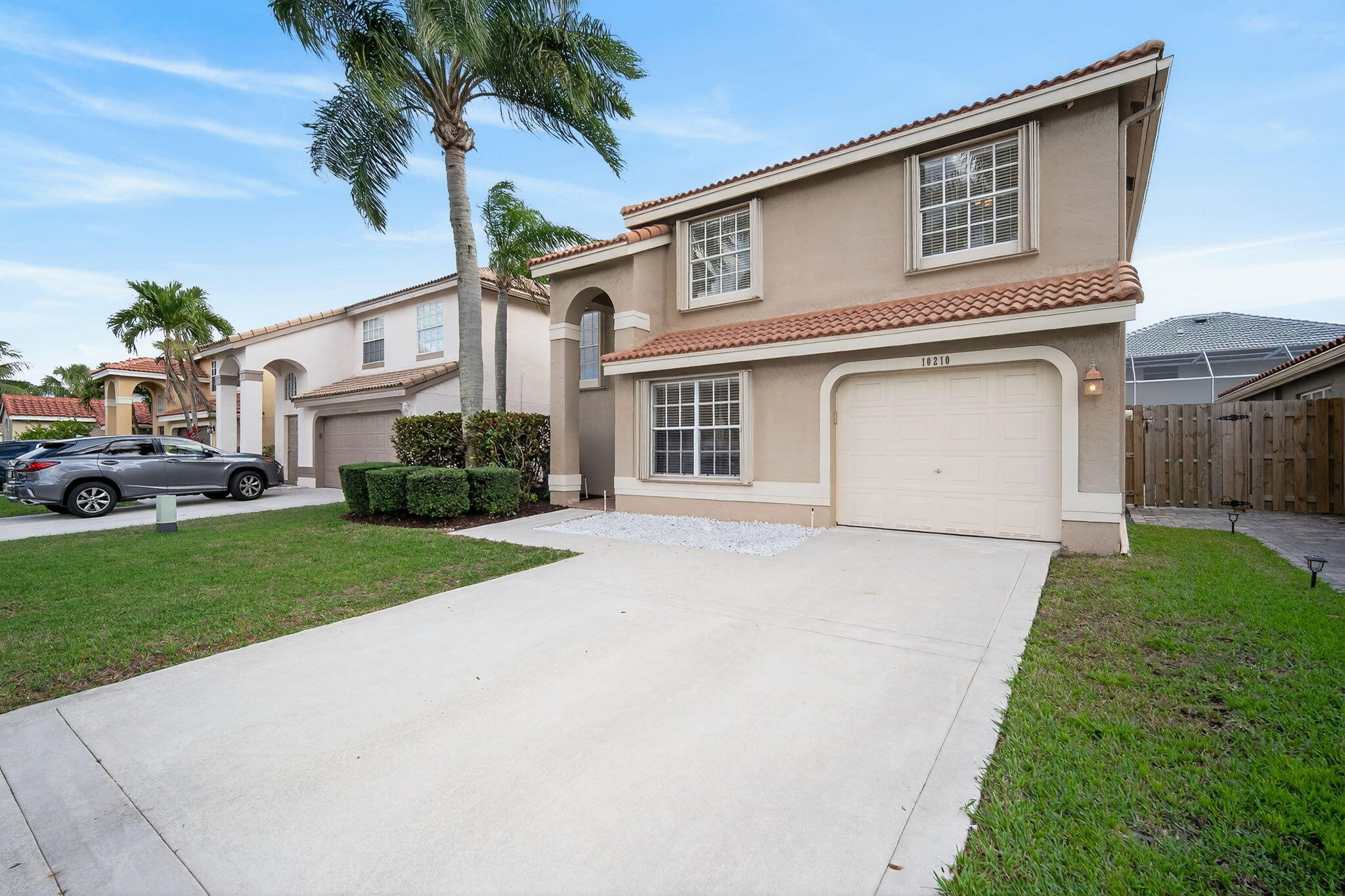 10210 Breezeway Place Boca Raton, FL 33428 - Photo 2 of 46 15-web-or-mls-DSC00652