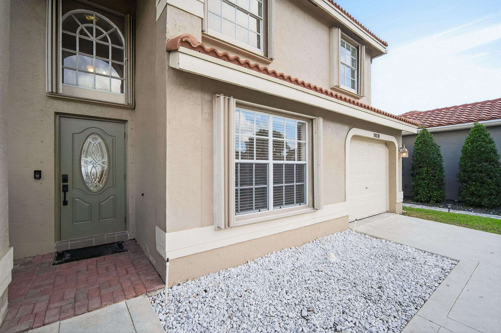 10210 Breezeway Place Boca Raton, FL 33428 - Photo 3 of 46 16-web-or-mls-DSC00654