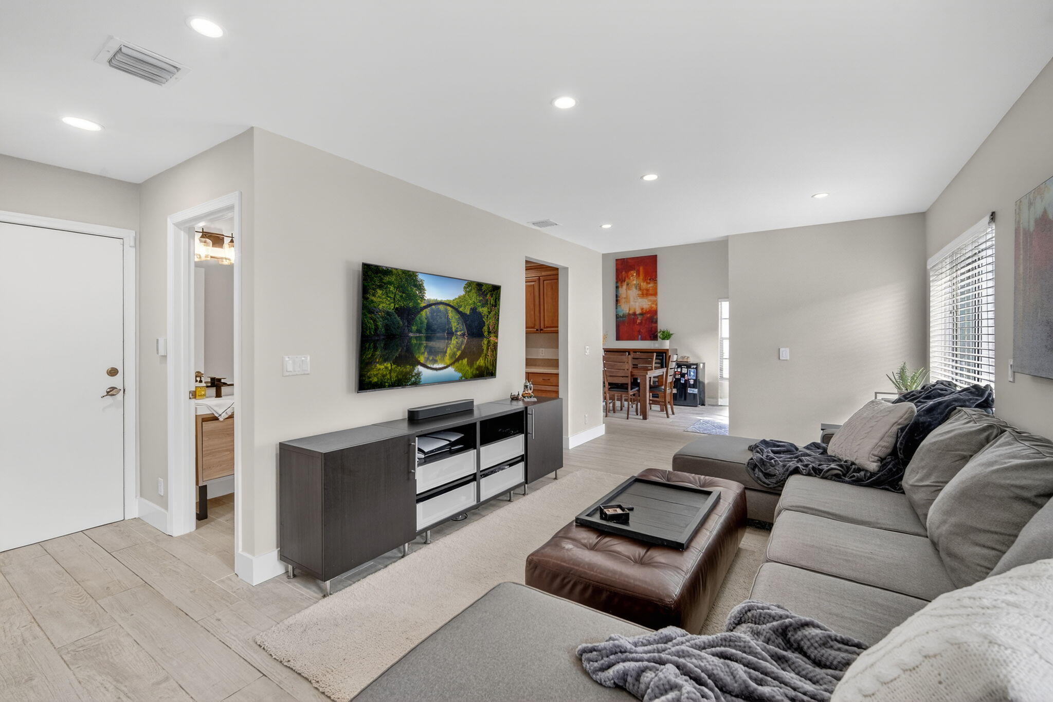 10210 Breezeway Place Boca Raton, FL 33428 - Photo 8 of 46 22-web-or-mls-DSC00611