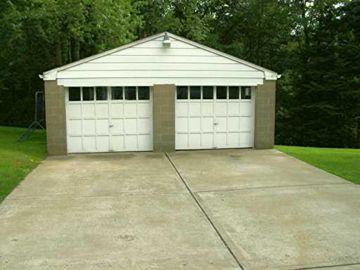2536 Elgro Road Gibsonia, PA 15044 - Photo 5 of 8 Gallery Image 5
