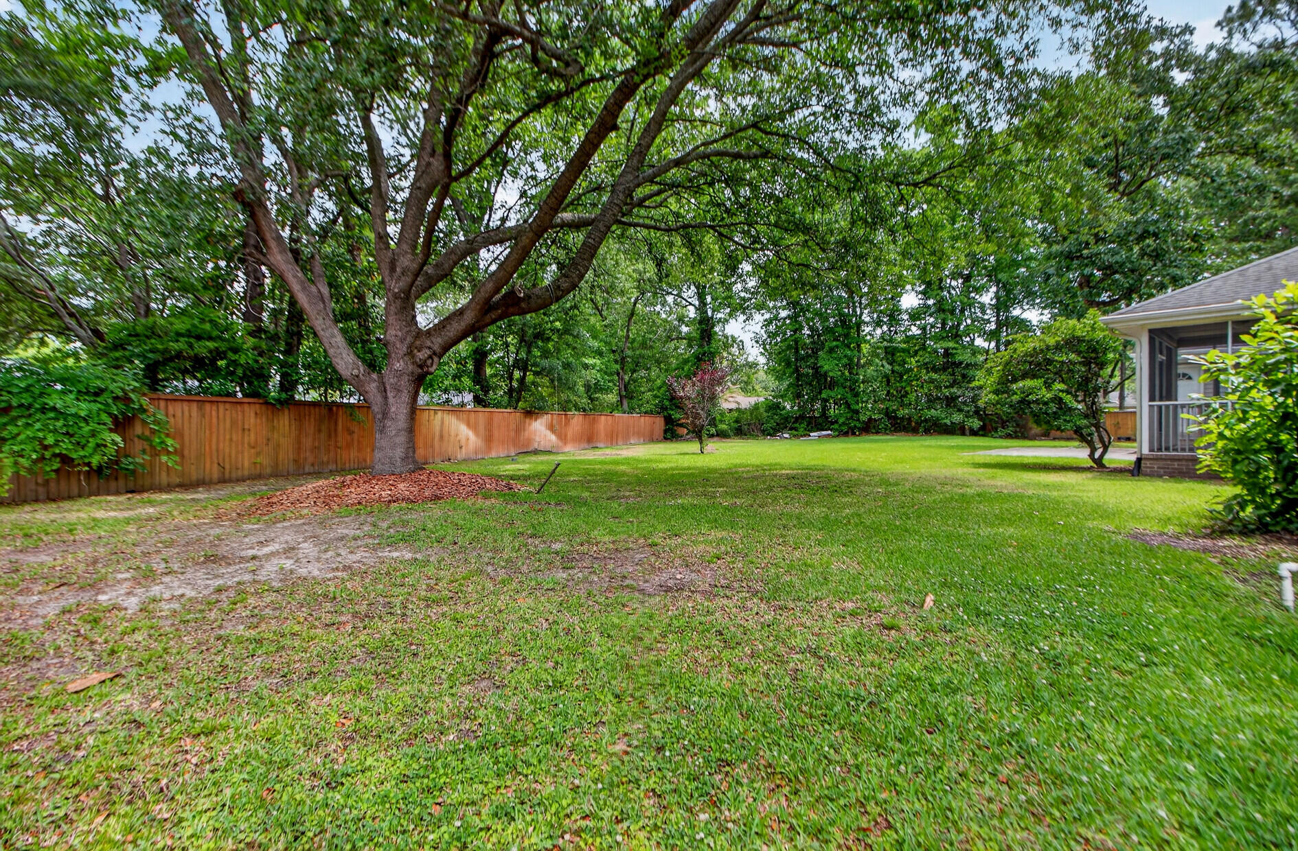 19 Milano Court Hanahan, SC 29410 - Photo 43 of 46