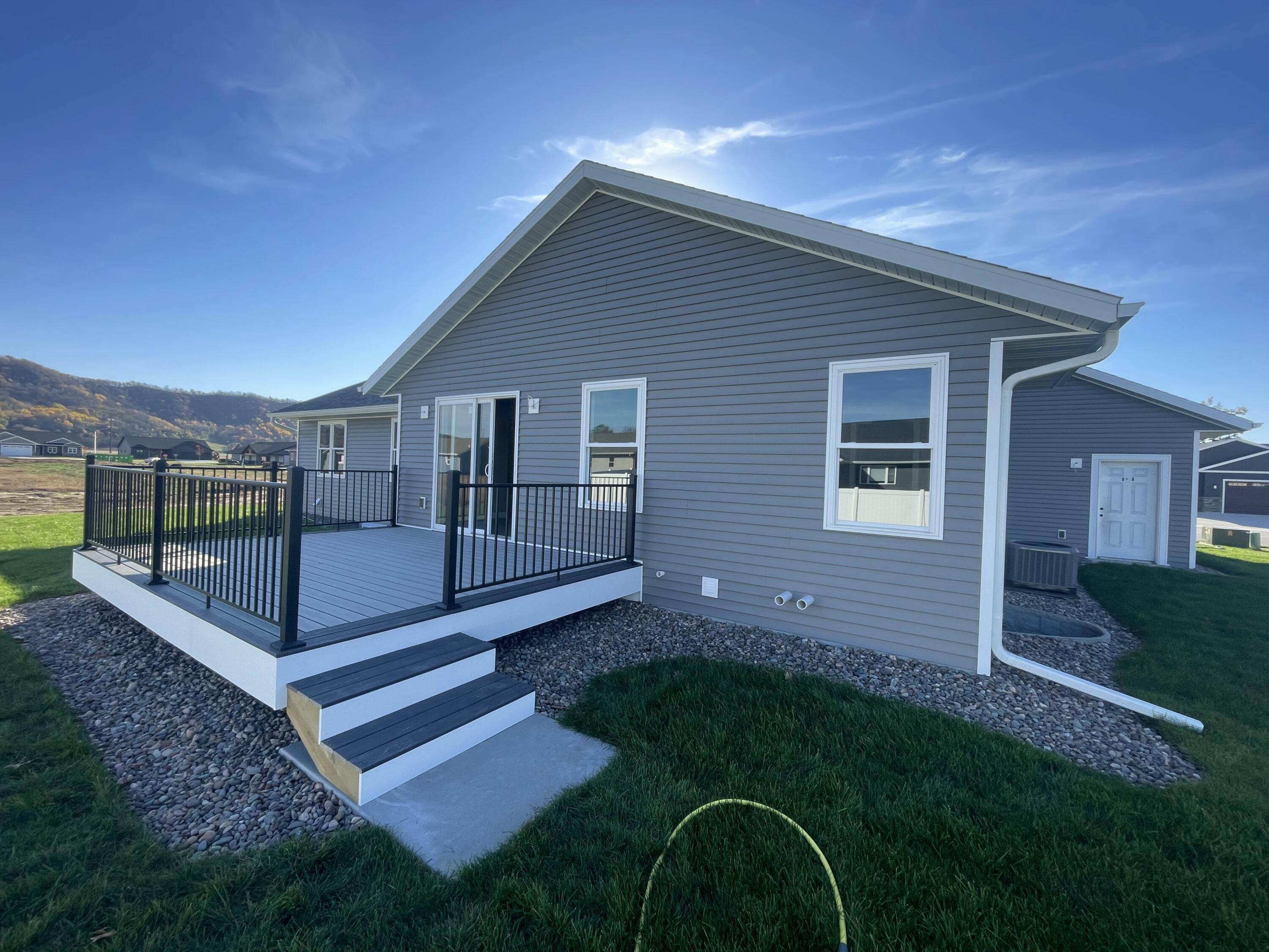 1927 Golden Gate Way Holmen, WI 54636 - Photo 15 of 17 1000018617