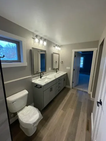 $489,900 | 1927 Golden Gate Way, Holmen, WI 54636