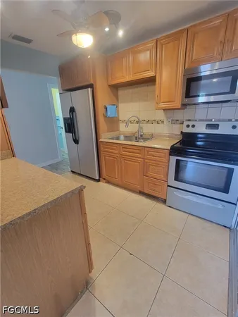 $1,150 | 47 Tangelo Court, Lehigh Acres, FL 33936