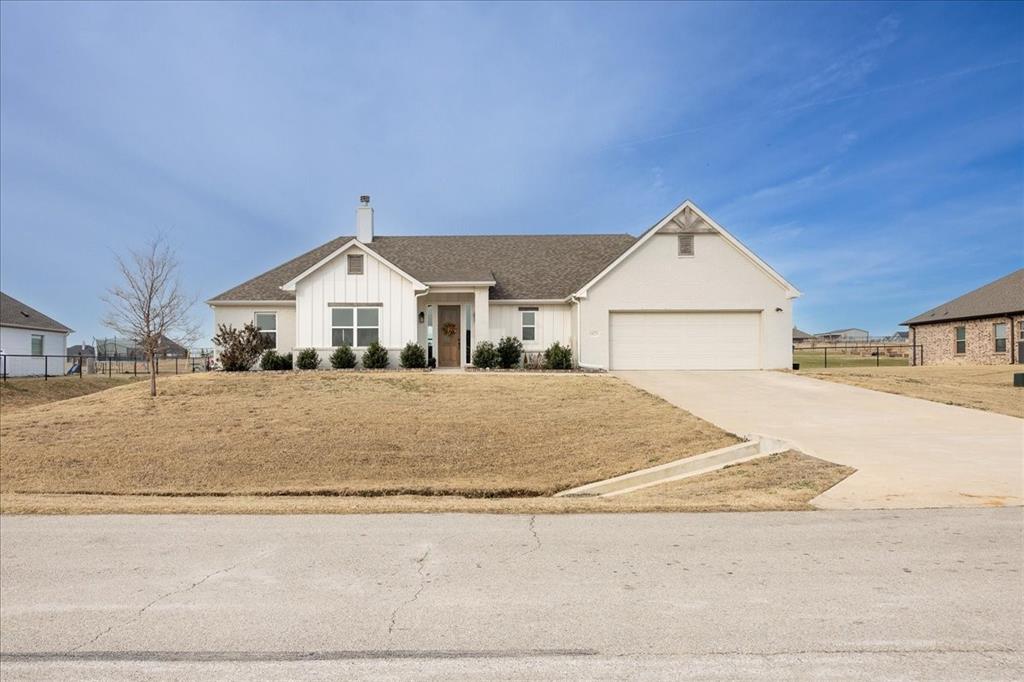 10251 Finch Road Sanger, TX 76266 - Photo 3 of 39 Lots of room to park