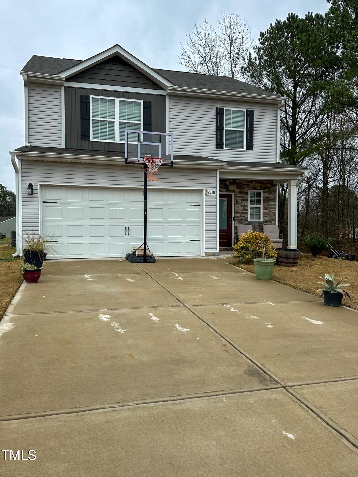 2318 Cooper Branch Road Clayton, NC 27520 - Photo 3 of 29 Driveway