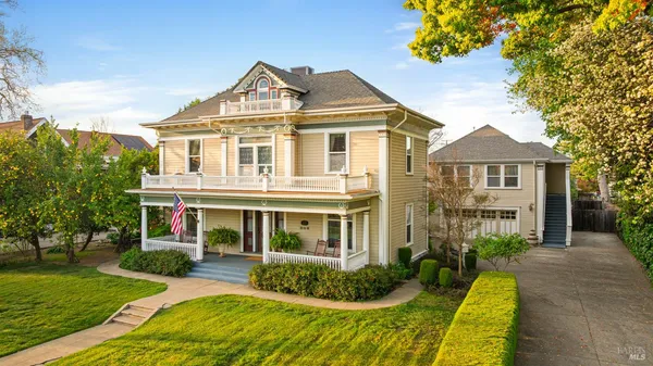 $1,850,000 | 306 Buck Avenue, Vacaville, CA 95688