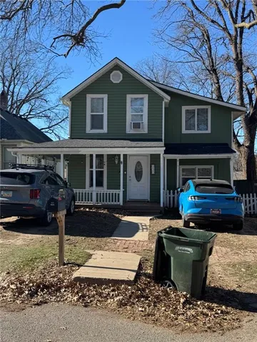 $275,000 | 930 West 7th Street, Leavenworth, KS 66048