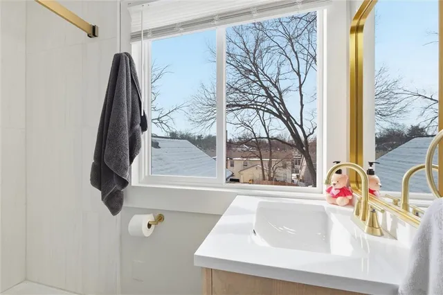 $275,000 | 930 West 7th Street, Leavenworth, KS 66048